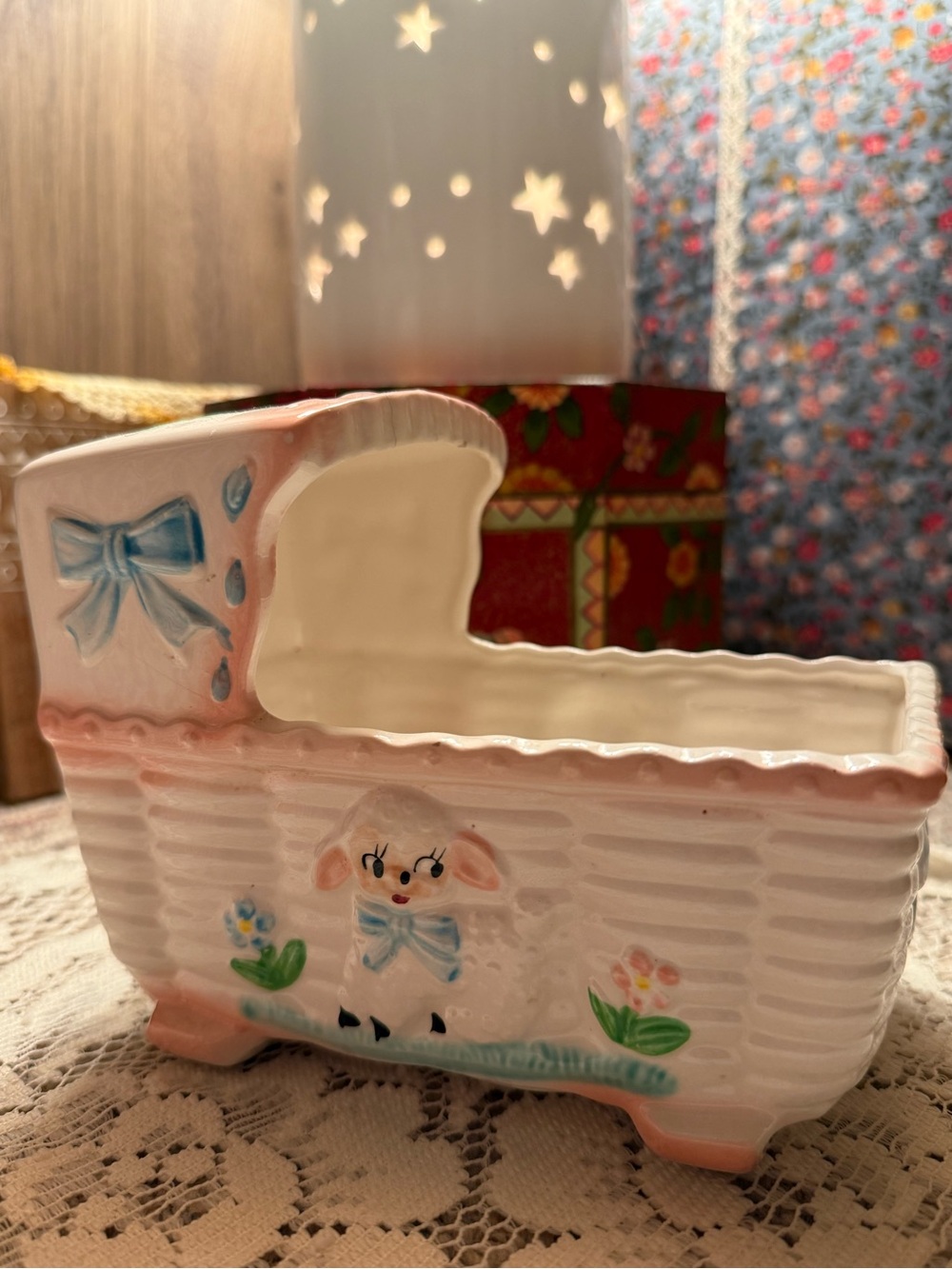 Vintage Rubens Originals Japan 130X Ceramic Baby Cradle Bassinet Planter Lamb